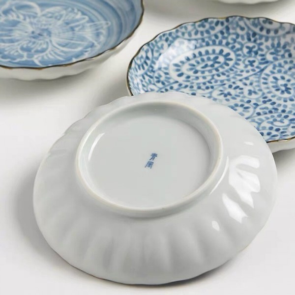Set of 5 Traditional Japanese Appetizer/ Bread Plates -Classic Floral Arabesque & Scallop Edge - Sometsuke Blue White Tableware Gift Set
Seller details