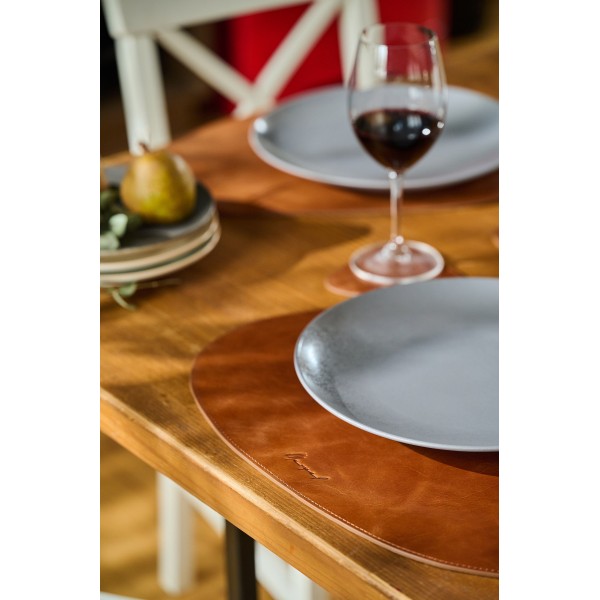 Triangle Shape Premium Leather Placemats, Two-Tone Table Mat in Dark and Light Brown, Hand Made Kitchen and Table Decor. New Home Gift Ideas
Seller details