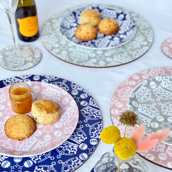 Melamine round placemat - Jubilee crown orb pattern
Seller details