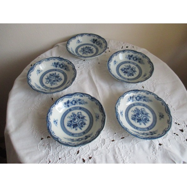 5x Blue Rose Japan Bowls ,Set Blue and White China, dessert bowls
Seller details