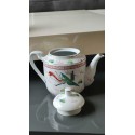 Fine Chinese porcelain tea set/1 teapot + 6 cups. Decor Traditional Chinese Dragons/Phoenix Feng shui. Rose Family Style